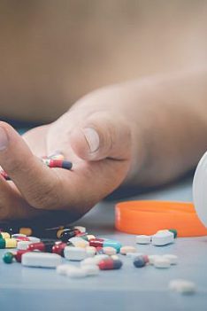 مصرف مواد مخدر